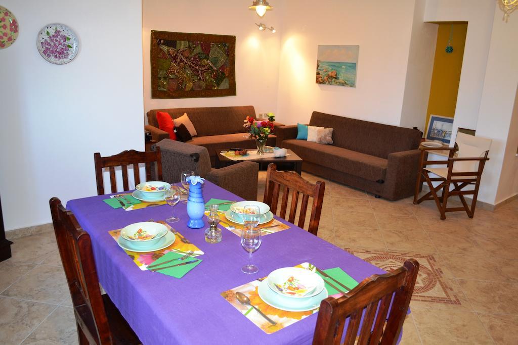 Verde E Mare Agia Efimia Bilik gambar